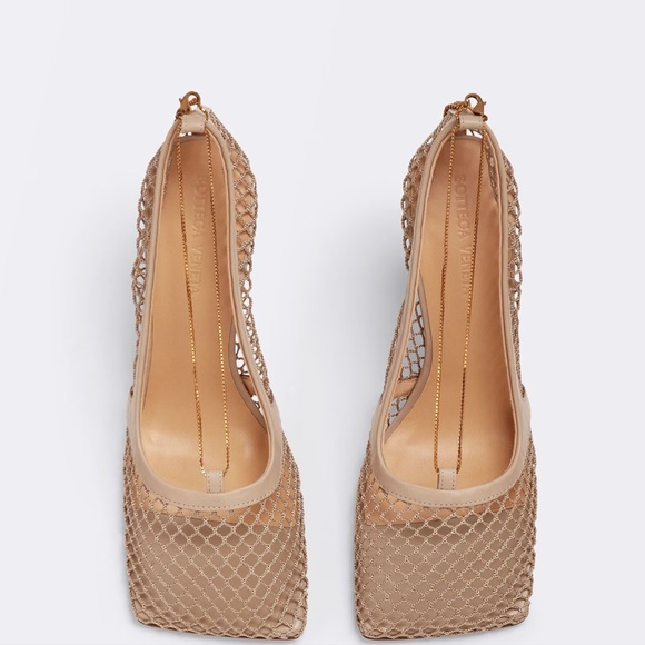 Bottega Veneta Stretch Pumps - Picture 2 of 14